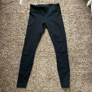 Black Fabletics leggings